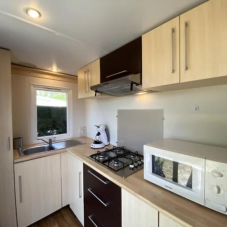 Casa vacanze Mobil-home Recent A 20m De La Plage Avec Clim, Tv Et Equipement Complet - 2 Ch, 2 Sdb, Pour 4 Pers. - Fr-1-709-61 *